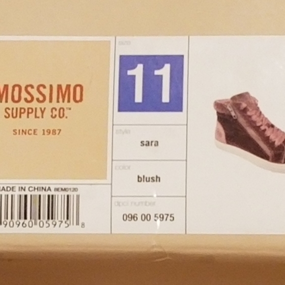 Mossimo sneakers - Picture 2 of 5